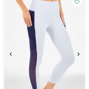 Fabletics Mila Capri leggings with pockets